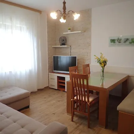 Sidro On The Beachfront Appartement *