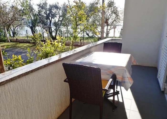 Sidro On The Beachfront