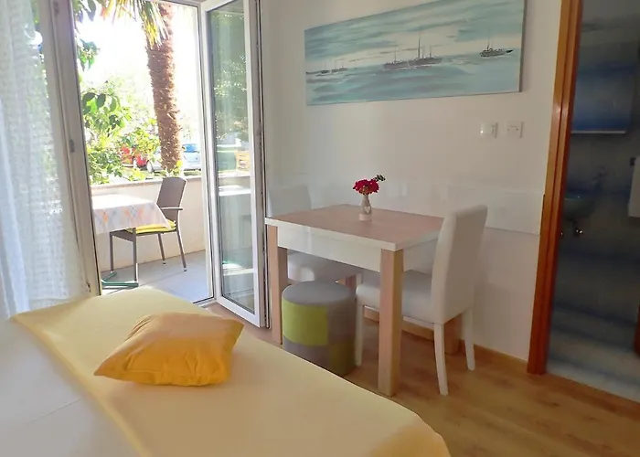 Sidro On The Beachfront Appartement