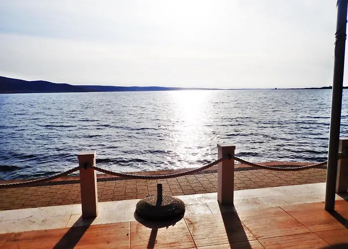 Sidro On The Beachfront Appartement Starigrad Paklenica